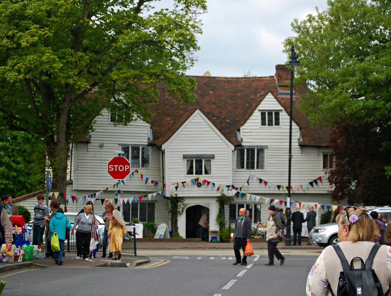 Cheam taxi passenger travelling with Bluebird Cars