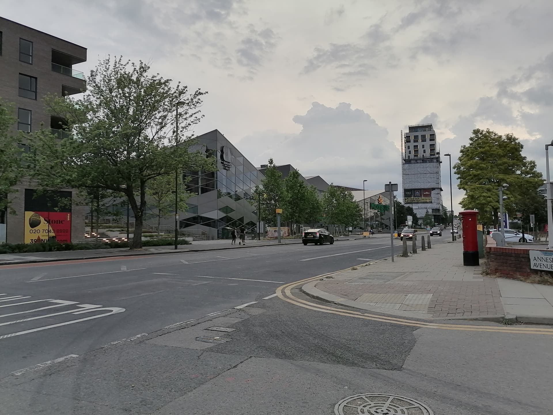 Colindale taxi passenger travelling with Bluebird Cars