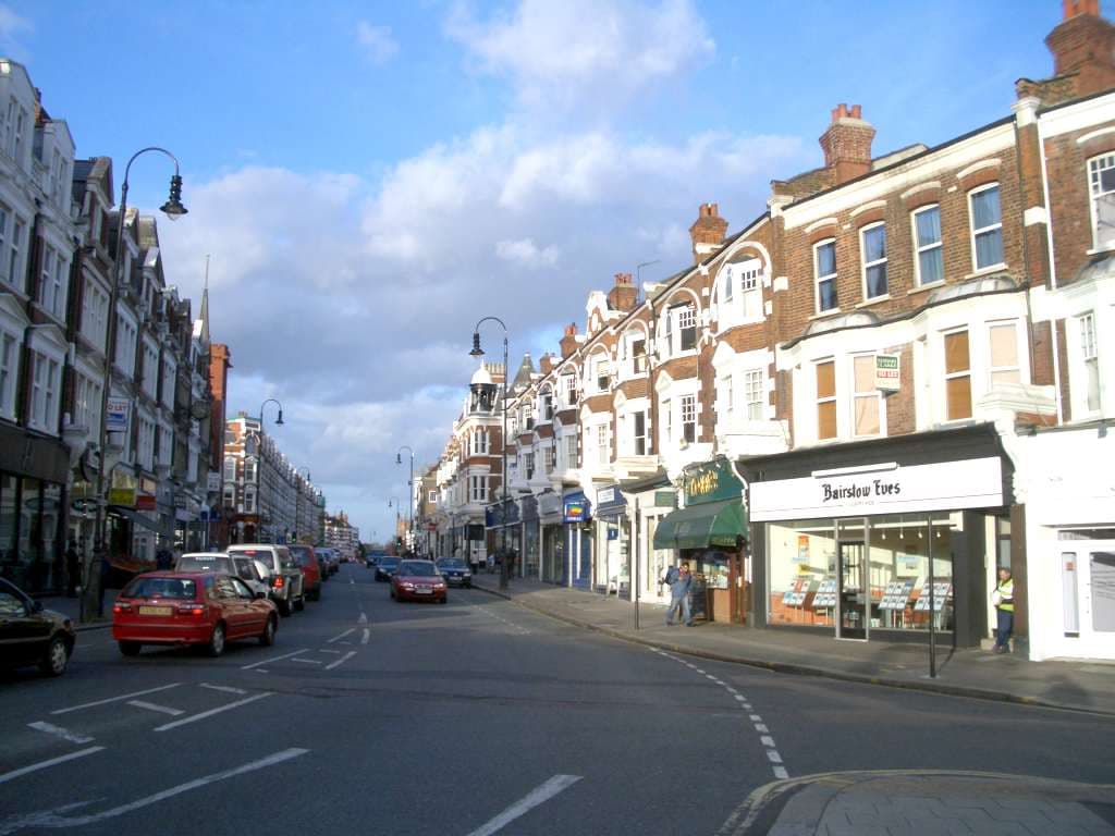 Muswell Hill taxi passenger travelling with Bluebird Cars