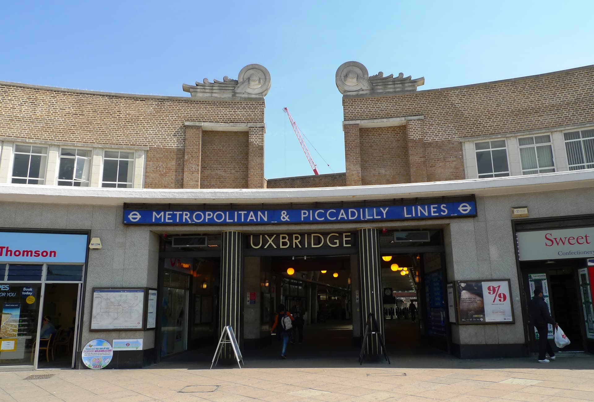 Uxbridge taxi passenger travelling with Bluebird Cars