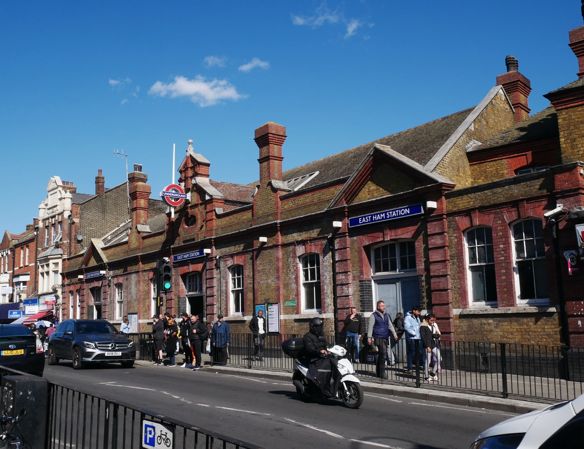 East Ham taxi passenger travelling with Bluebird Cars